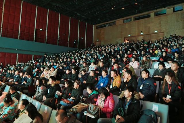 愛(ài)心力量溫暖城市 2016遼寧公益影響力盛典圓滿落幕