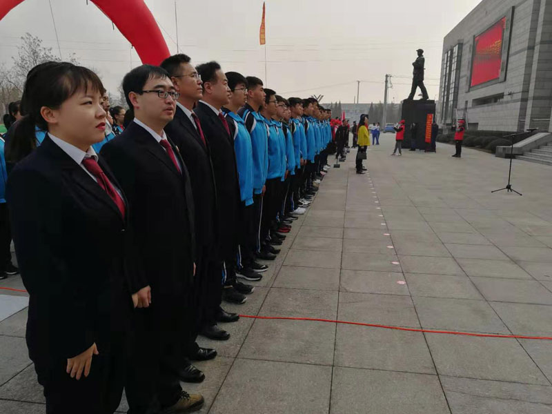 遼陽市弓長嶺區(qū)人民檢察院干警參加學(xué)雷鋒活動(dòng)