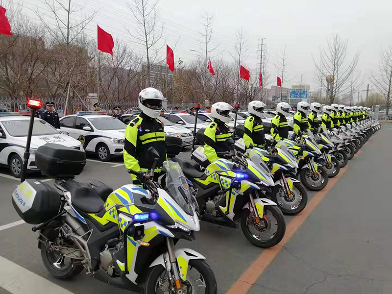 海城公安“多警聯(lián)動立體化巡邏”警務(wù)模式正式啟動
