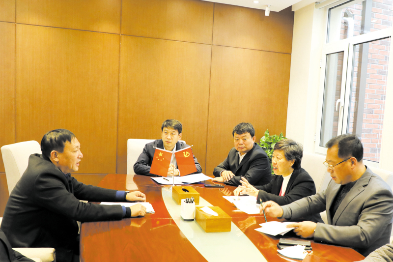 政法單位領導班子成員接待了來訪民營企業(yè)代表