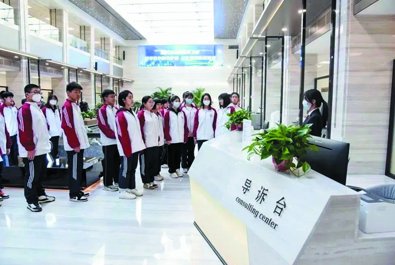 沈陽市第五十一中學50余名學生走進沈陽知識產(chǎn)權(quán)法庭