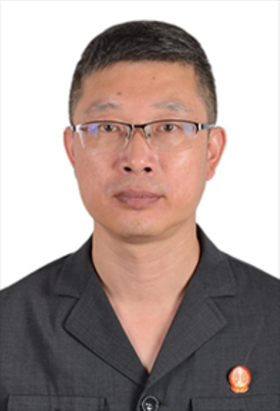 朝陽(yáng)市中級(jí)人民法院民事審判第三庭副庭長(zhǎng) 姜永濤