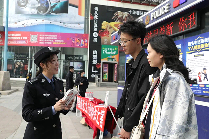 以“零案件”工作室為基礎(chǔ),，民警深入轄區(qū)