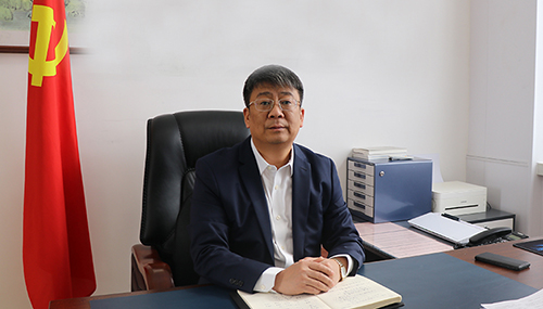 盤錦市興隆臺(tái)區(qū)委常委、政法委書記 金振穎