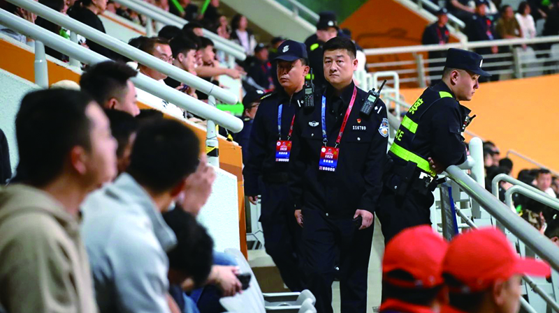 沈陽警方巡查賽場安全情況