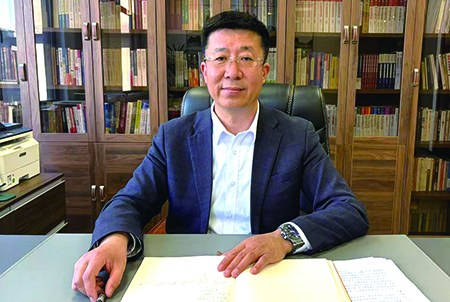 1——鞍山市律師協(xié)會會長  成守印